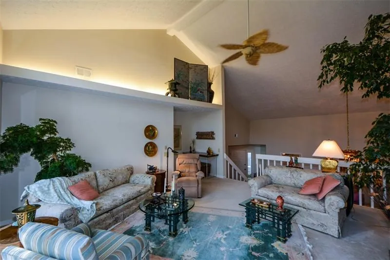 98 Dunwoody Springs Drive, Sandy Springs, Georgia 30328, 3 Bedrooms Bedrooms, ,2 BathroomsBathrooms,Residential,Sold,98 Dunwoody Springs Drive,6647542