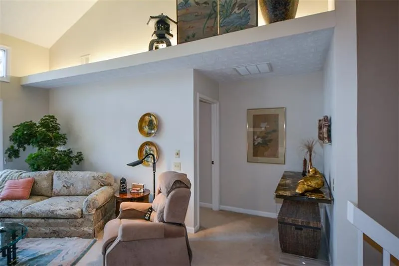 98 Dunwoody Springs Drive, Sandy Springs, Georgia 30328, 3 Bedrooms Bedrooms, ,2 BathroomsBathrooms,Residential,Sold,98 Dunwoody Springs Drive,6647542