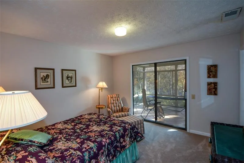 98 Dunwoody Springs Drive, Sandy Springs, Georgia 30328, 3 Bedrooms Bedrooms, ,2 BathroomsBathrooms,Residential,Sold,98 Dunwoody Springs Drive,6647542