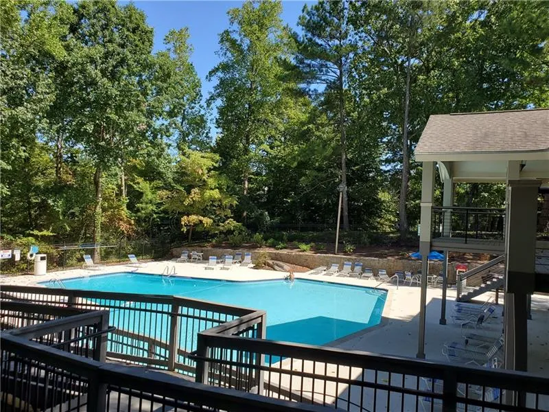 98 Dunwoody Springs Drive, Sandy Springs, Georgia 30328, 3 Bedrooms Bedrooms, ,2 BathroomsBathrooms,Residential,Sold,98 Dunwoody Springs Drive,6647542