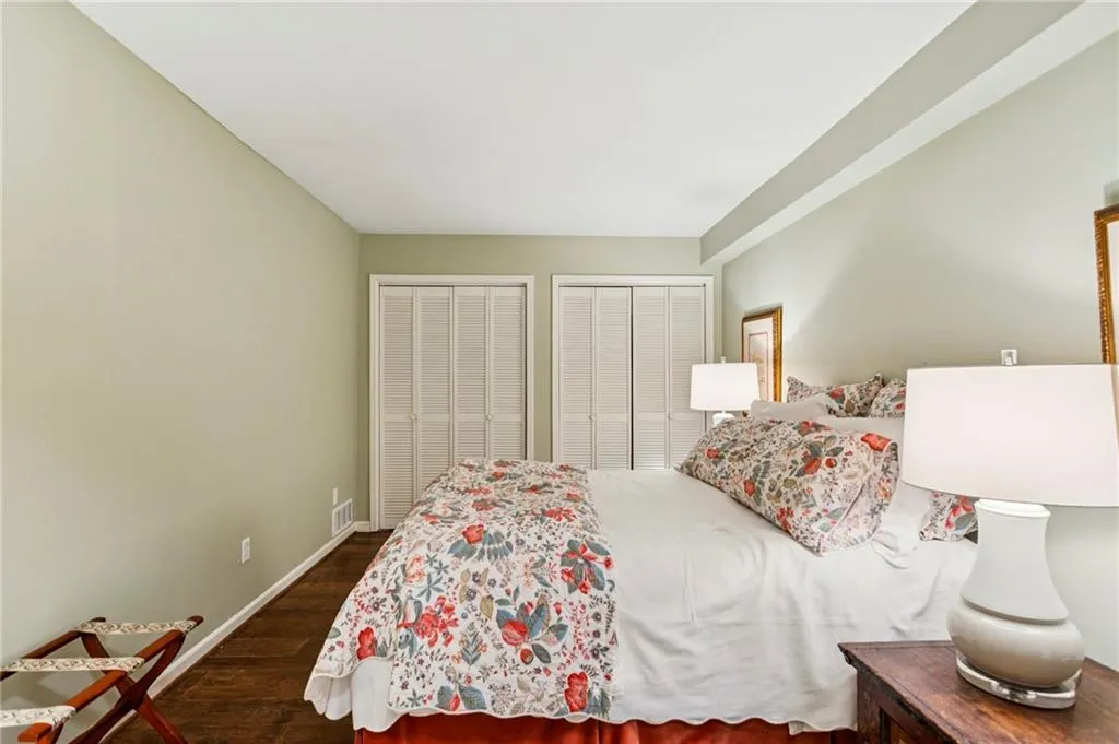 650 Moores Mill Road Nw Unit 23, Atlanta, Georgia 30327, 4 Bedrooms Bedrooms, ,3 BathroomsBathrooms,Residential,For Sale,650 Moores Mill Road Nw Unit 23,7661960