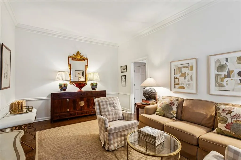 650 Moores Mill Road Nw Unit 23, Atlanta, Georgia 30327, 4 Bedrooms Bedrooms, ,3 BathroomsBathrooms,Residential,For Sale,650 Moores Mill Road Nw Unit 23,7661960