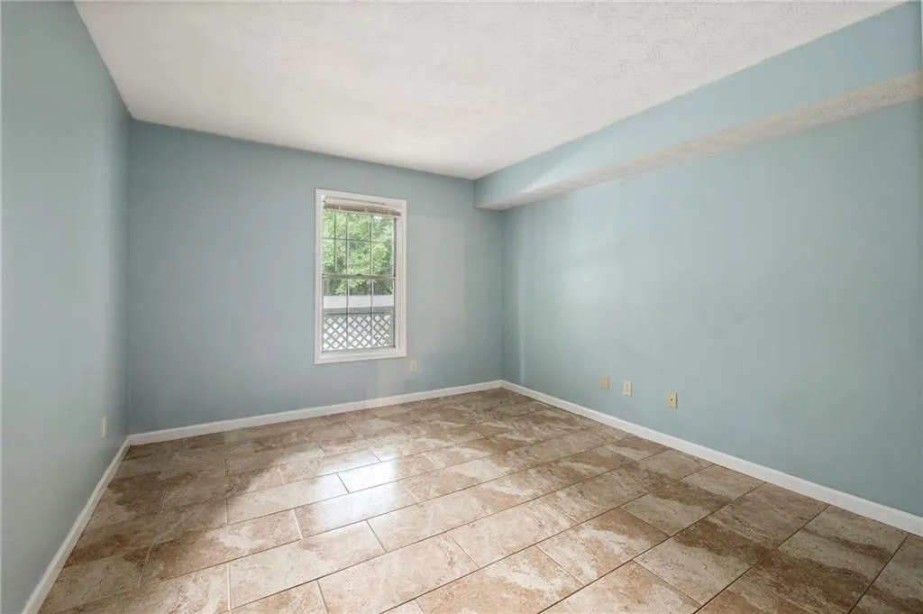 1306 Natchez Trace, Sandy Springs, Georgia 30350, 2 Bedrooms Bedrooms, ,1 BathroomBathrooms,Residential,Sold,1306 Natchez Trace,6945289