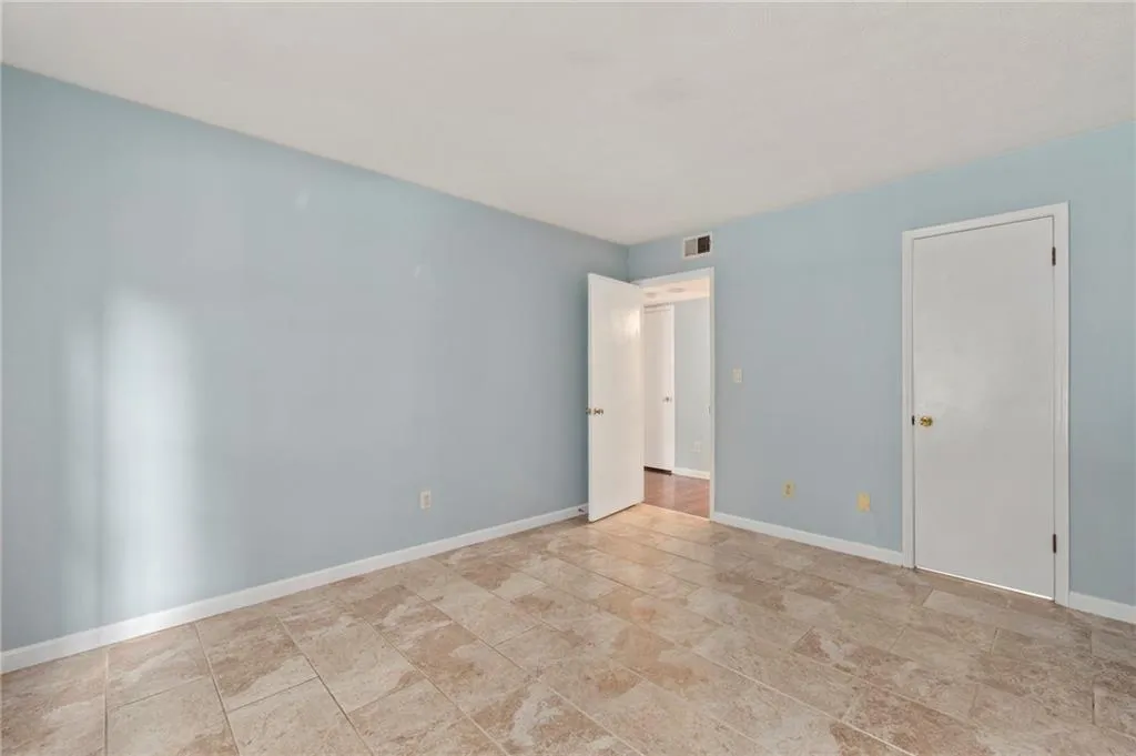 1306 Natchez Trace, Sandy Springs, Georgia 30350, 2 Bedrooms Bedrooms, ,1 BathroomBathrooms,Residential,Sold,1306 Natchez Trace,6945289