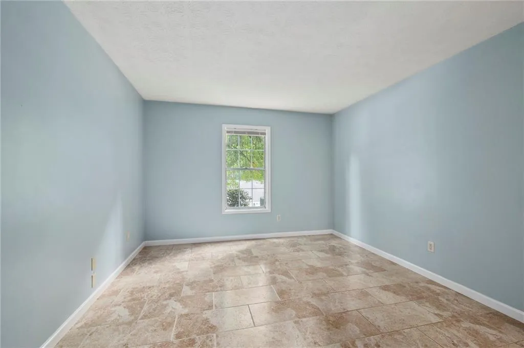 1306 Natchez Trace, Sandy Springs, Georgia 30350, 2 Bedrooms Bedrooms, ,1 BathroomBathrooms,Residential,Sold,1306 Natchez Trace,6945289