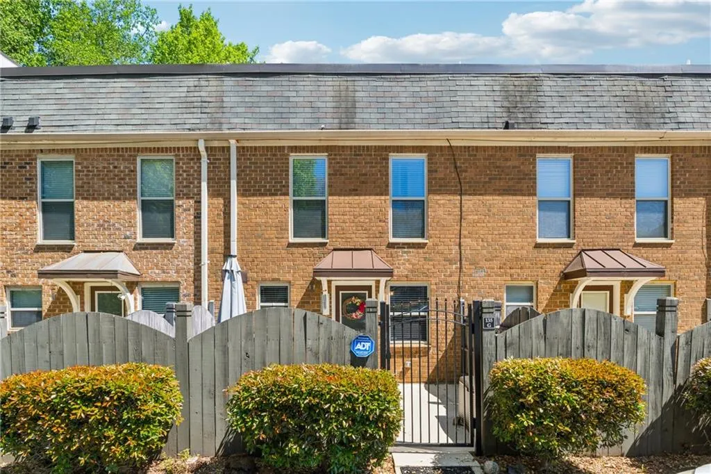 135 N River Drive Unit G, Atlanta, Georgia 30350, 2 Bedrooms Bedrooms, ,2 BathroomsBathrooms,Residential,For Sale,135 N River Drive Unit G,7721077