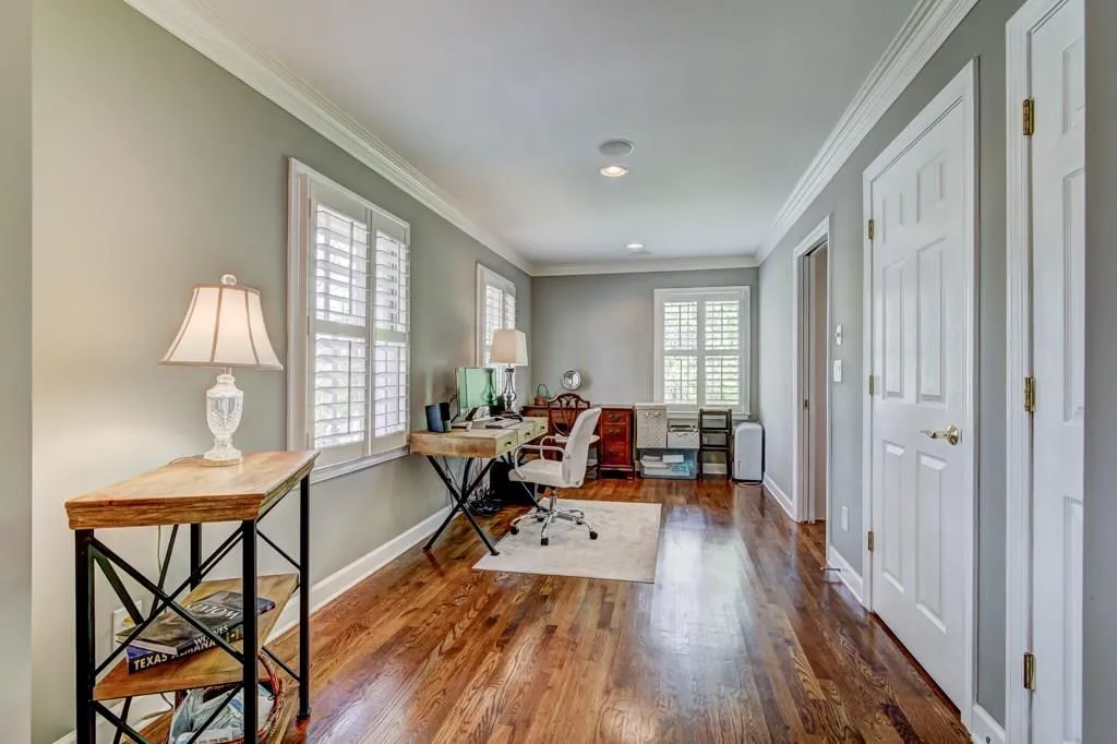 390 Riverhill Drive, Sandy Springs, Georgia 30328, 6 Bedrooms Bedrooms, ,4 BathroomsBathrooms,Residential,Sold,390 Riverhill Drive,5992670