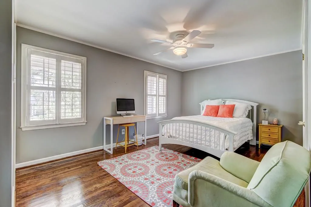 390 Riverhill Drive, Sandy Springs, Georgia 30328, 6 Bedrooms Bedrooms, ,4 BathroomsBathrooms,Residential,Sold,390 Riverhill Drive,5992670