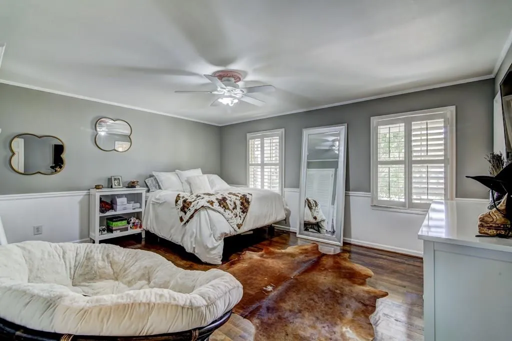 390 Riverhill Drive, Sandy Springs, Georgia 30328, 6 Bedrooms Bedrooms, ,4 BathroomsBathrooms,Residential,Sold,390 Riverhill Drive,5992670