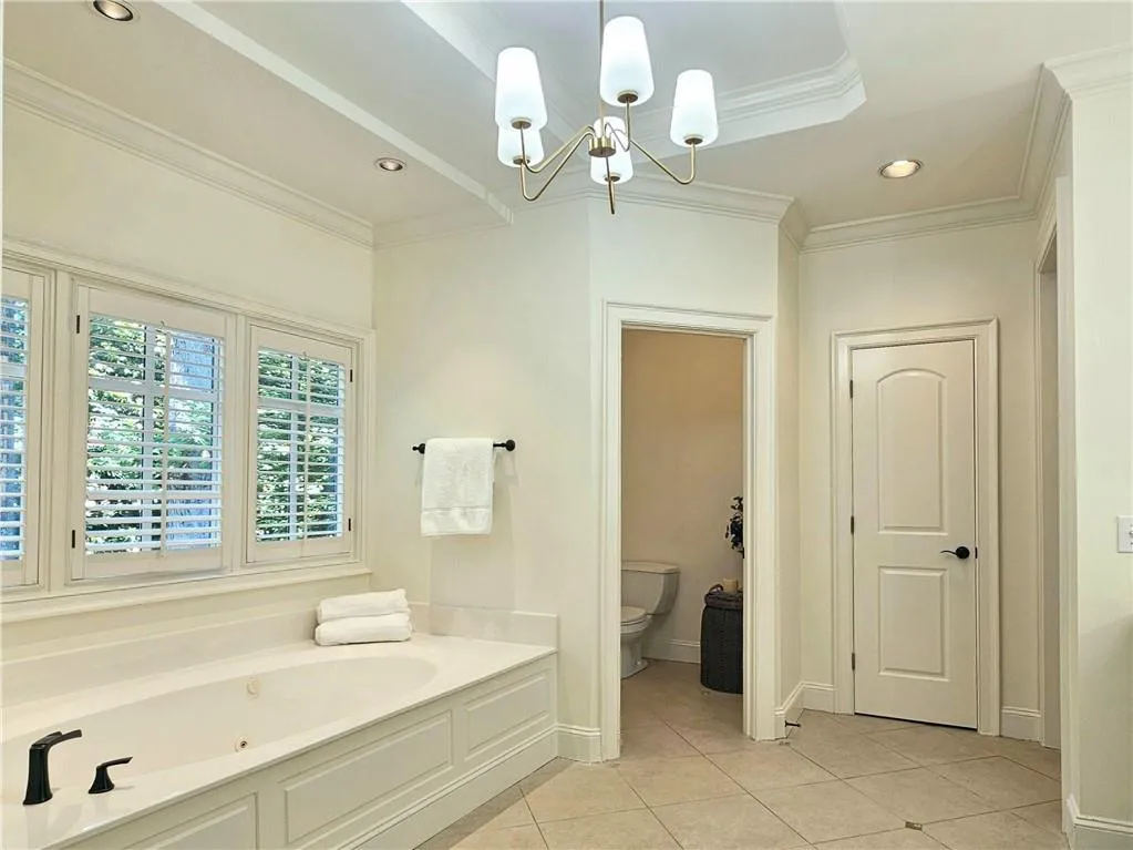 1632 Brookhaven Close Ne, Brookhaven, Georgia 30319, 6 Bedrooms Bedrooms, ,5 BathroomsBathrooms,Residential,For Sale,1632 Brookhaven Close Ne,7569652