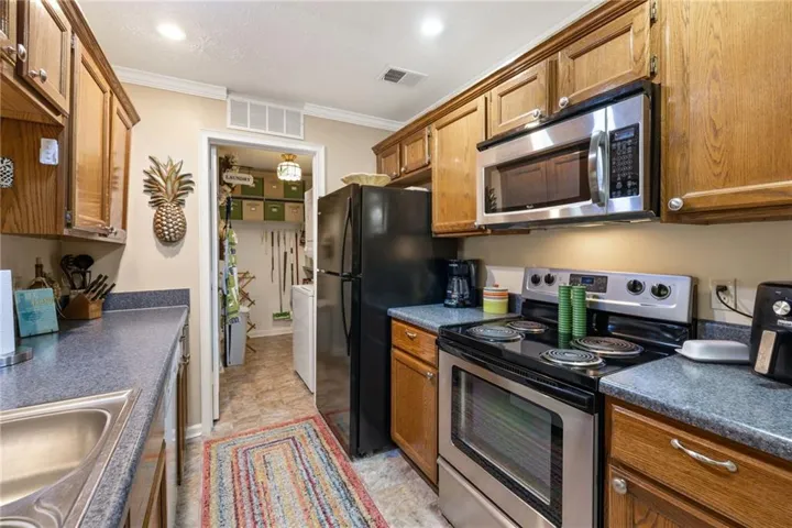 525 Warm Springs Circle, Roswell, Georgia 30075