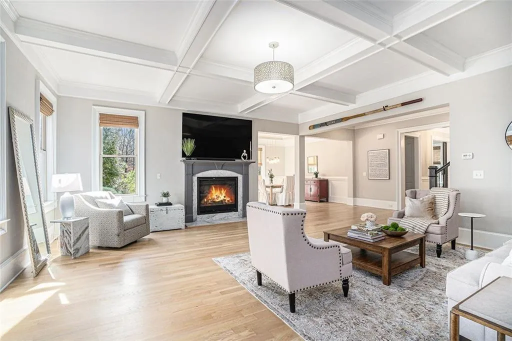 6304 Long Island Drive, Sandy Springs, Georgia 30328, 6 Bedrooms Bedrooms, ,6 BathroomsBathrooms,Residential,Sold,6304 Long Island Drive,7523445