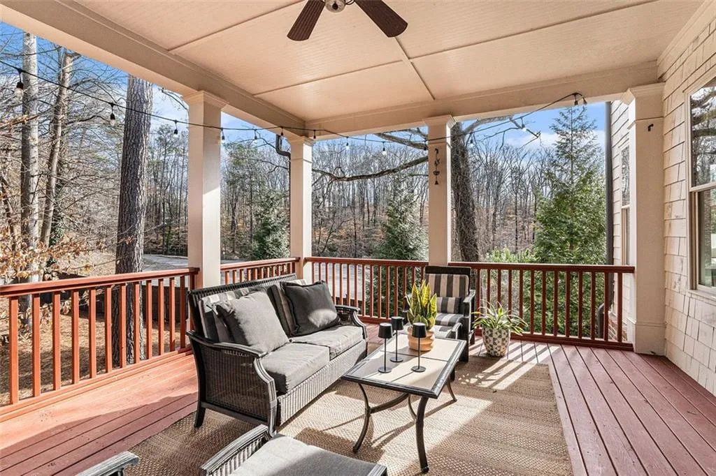 6304 Long Island Drive, Sandy Springs, Georgia 30328, 6 Bedrooms Bedrooms, ,6 BathroomsBathrooms,Residential,Sold,6304 Long Island Drive,7523445