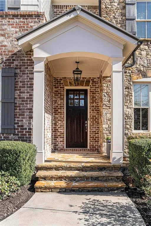 6304 Long Island Drive, Sandy Springs, Georgia 30328, 6 Bedrooms Bedrooms, ,6 BathroomsBathrooms,Residential,Sold,6304 Long Island Drive,7523445