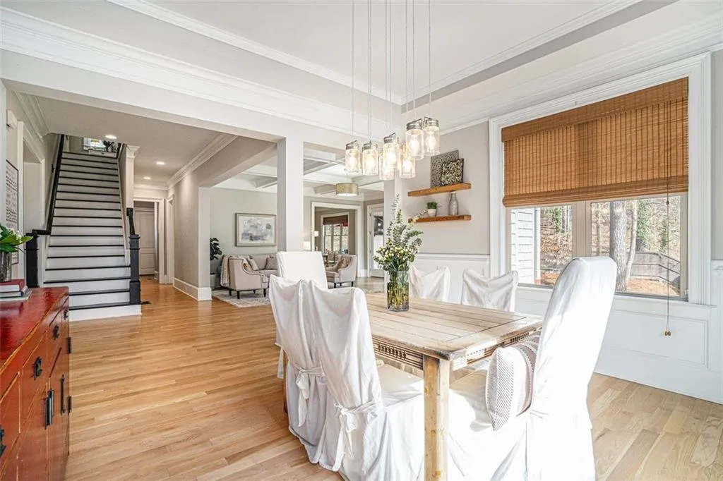 6304 Long Island Drive, Sandy Springs, Georgia 30328, 6 Bedrooms Bedrooms, ,6 BathroomsBathrooms,Residential,Sold,6304 Long Island Drive,7523445