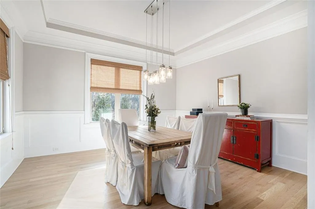 6304 Long Island Drive, Sandy Springs, Georgia 30328, 6 Bedrooms Bedrooms, ,6 BathroomsBathrooms,Residential,Sold,6304 Long Island Drive,7523445