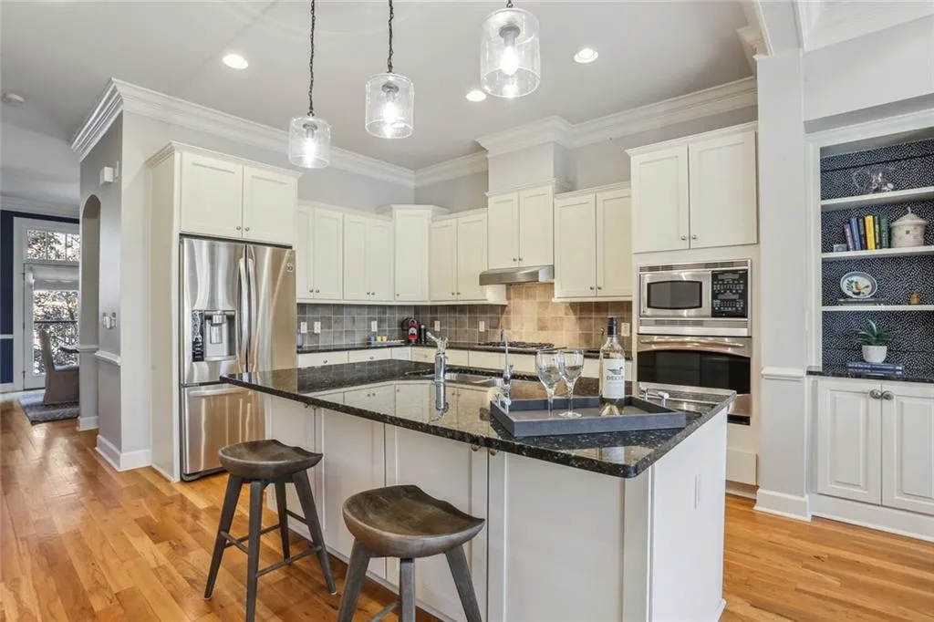 308 Riversgate Drive, Atlanta, Georgia 30339, 4 Bedrooms Bedrooms, ,4 BathroomsBathrooms,Residential,Sold,308 Riversgate Drive,7162886