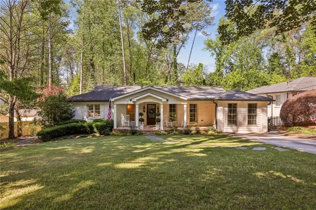 4590 Dalmer Road, Atlanta, Georgia 30342, 3 Bedrooms Bedrooms, ,2 BathroomsBathrooms,Residential,For Sale,4590 Dalmer Road,7748921