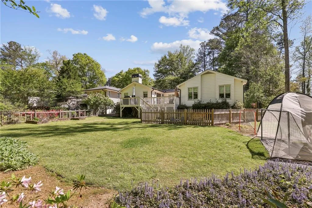 4590 Dalmer Road, Atlanta, Georgia 30342, 3 Bedrooms Bedrooms, 0 ,2 BathroomsBathrooms,Residential,For Sale,4590 Dalmer Road,7748921