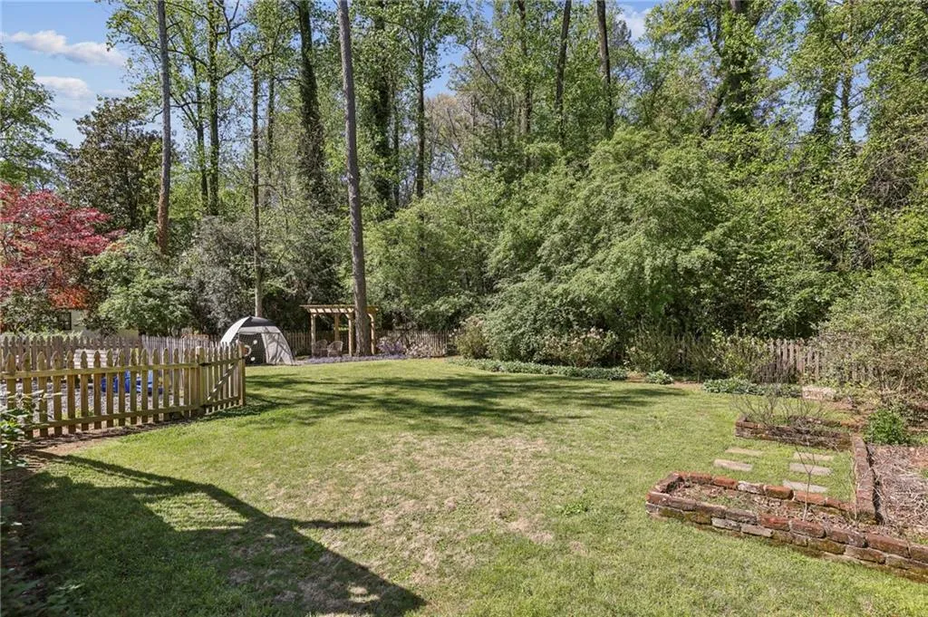 4590 Dalmer Road, Atlanta, Georgia 30342, 3 Bedrooms Bedrooms, 0 ,2 BathroomsBathrooms,Residential,For Sale,4590 Dalmer Road,7748921