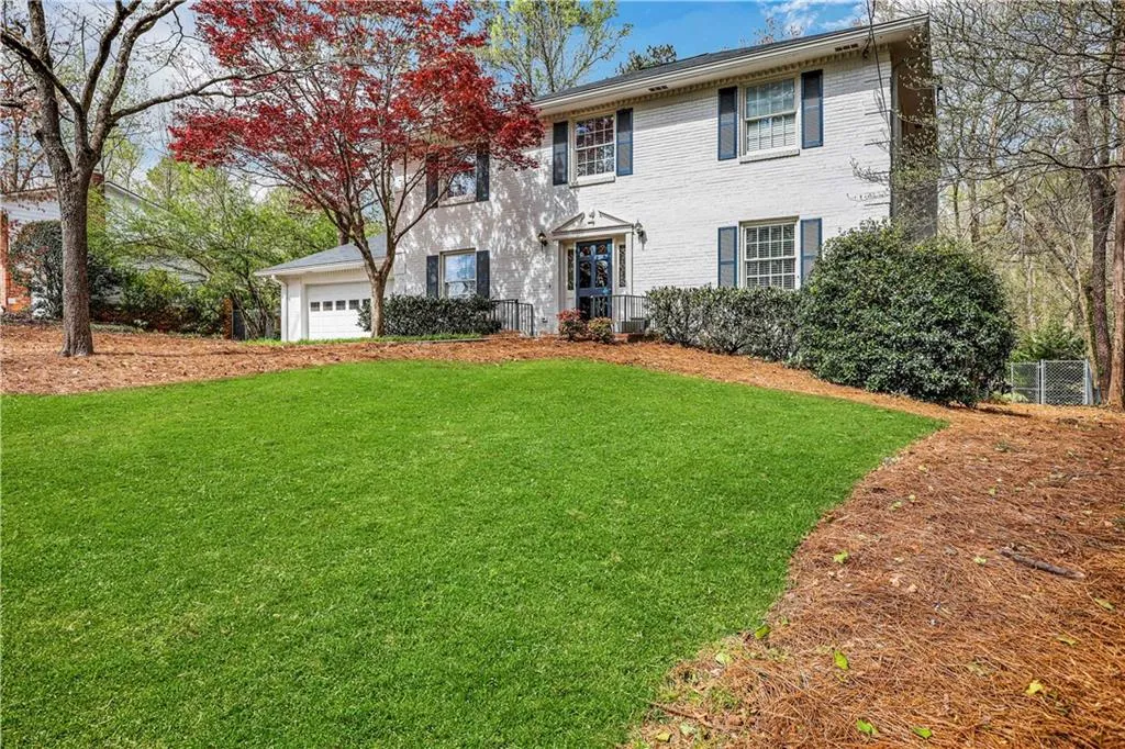 7255 Thornhill Lane, Atlanta, Georgia 30328, 4 Bedrooms Bedrooms, ,2 BathroomsBathrooms,Residential,Sold,7255 Thornhill Lane,7023485