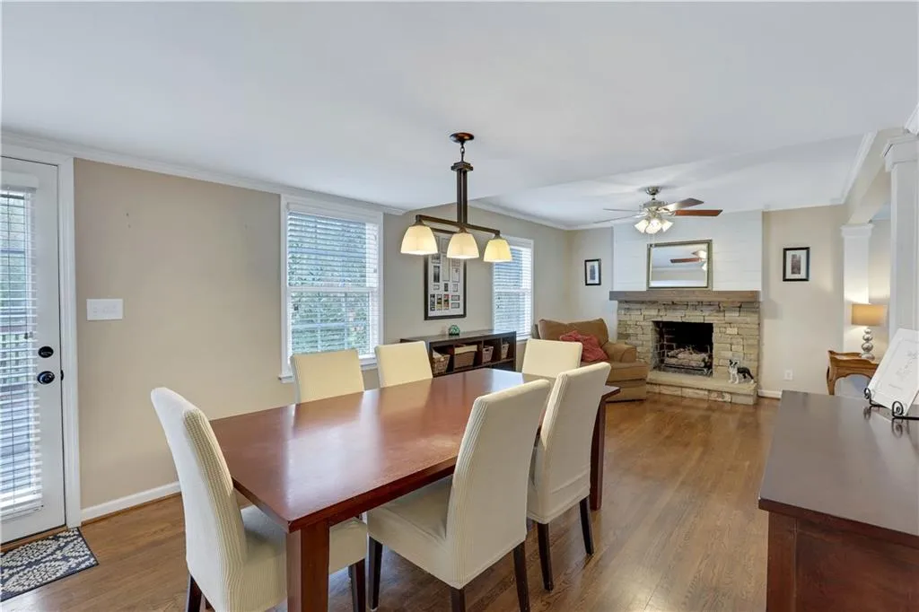 7255 Thornhill Lane, Atlanta, Georgia 30328, 4 Bedrooms Bedrooms, ,2 BathroomsBathrooms,Residential,Sold,7255 Thornhill Lane,7023485