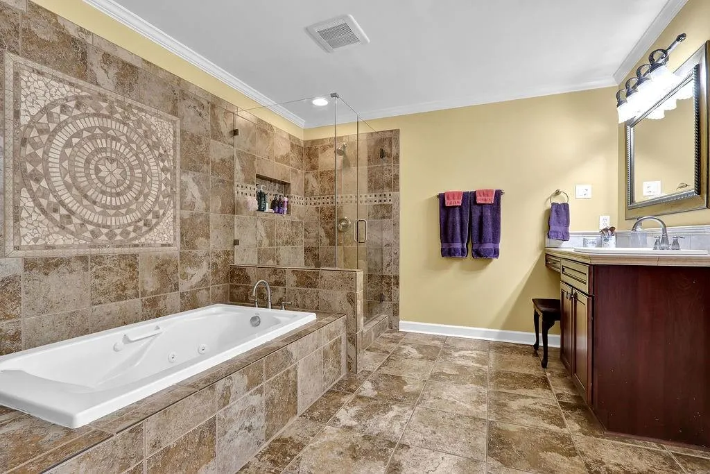 230 Summerhouse Lane, Sandy Springs, Georgia 30350, 5 Bedrooms Bedrooms, ,5 BathroomsBathrooms,Residential,Sold,230 Summerhouse Lane,7037158