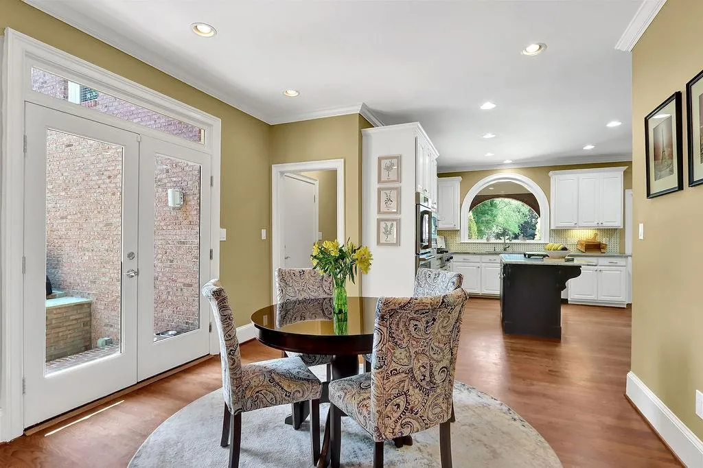 230 Summerhouse Lane, Sandy Springs, Georgia 30350, 5 Bedrooms Bedrooms, ,5 BathroomsBathrooms,Residential,Sold,230 Summerhouse Lane,7037158