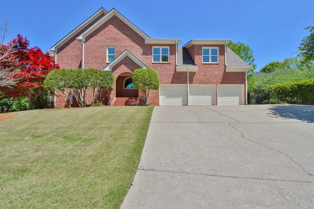 230 Summerhouse Lane, Sandy Springs, Georgia 30350, 5 Bedrooms Bedrooms, ,5 BathroomsBathrooms,Residential,Sold,230 Summerhouse Lane,7037158