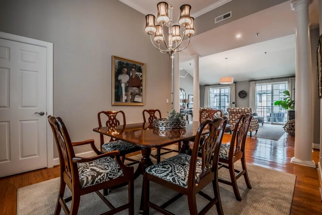 3101 Howell Mill Road Unit 327, Atlanta, Georgia 30327, 3 Bedrooms Bedrooms, ,2 BathroomsBathrooms,Residential,Sold,3101 Howell Mill Road Unit 327,5963230