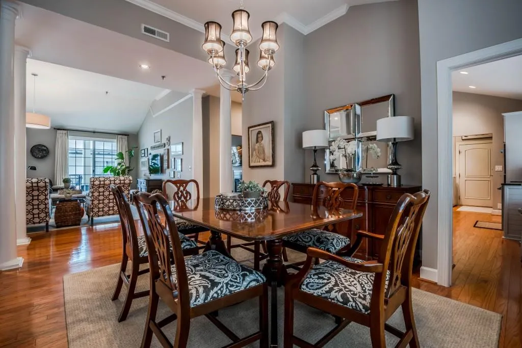 3101 Howell Mill Road Unit 327, Atlanta, Georgia 30327, 3 Bedrooms Bedrooms, ,2 BathroomsBathrooms,Residential,Sold,3101 Howell Mill Road Unit 327,5963230