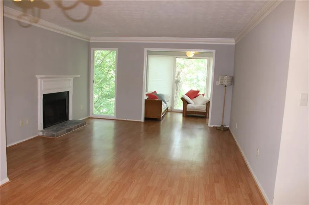 804 Vicksburg Place, Sandy Springs, Georgia 30350, 3 Bedrooms Bedrooms, ,2 BathroomsBathrooms,Residential,Sold,804 Vicksburg Place,6705365