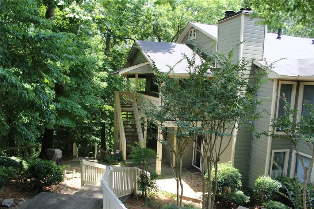 804 Vicksburg Place, Sandy Springs, Georgia 30350, 3 Bedrooms Bedrooms, ,2 BathroomsBathrooms,Residential,Sold,804 Vicksburg Place,6705365