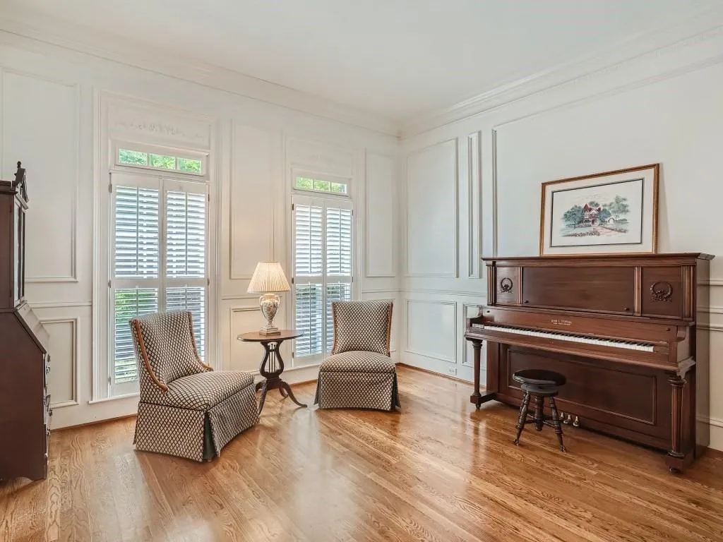 1665 Misty Oaks Drive, Sandy Springs, Georgia 30350, 6 Bedrooms Bedrooms, ,6 BathroomsBathrooms,Residential,Sold,1665 Misty Oaks Drive,7215391