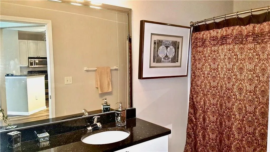 10 Perimeter Summit Boulevard Ne Unit 4240, Atlanta, Georgia 30319, 1 Bedroom Bedrooms, ,1 BathroomBathrooms,Residential,For Sale,10 Perimeter Summit Boulevard Ne Unit 4240,7660248