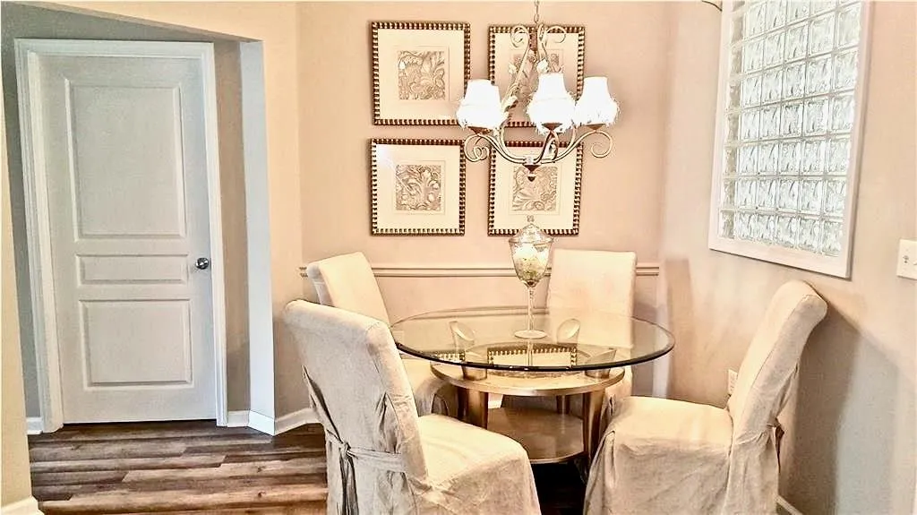 10 Perimeter Summit Boulevard Ne Unit 4240, Atlanta, Georgia 30319, 1 Bedroom Bedrooms, ,1 BathroomBathrooms,Residential,For Sale,10 Perimeter Summit Boulevard Ne Unit 4240,7660248