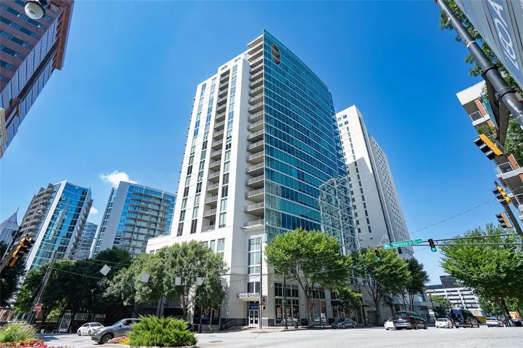 20 10th Street Nw Unit 604, Atlanta, Georgia 30309, 2 Bedrooms Bedrooms, ,2 BathroomsBathrooms,Residential,For Sale,20 10th Street Nw Unit 604,7616390
