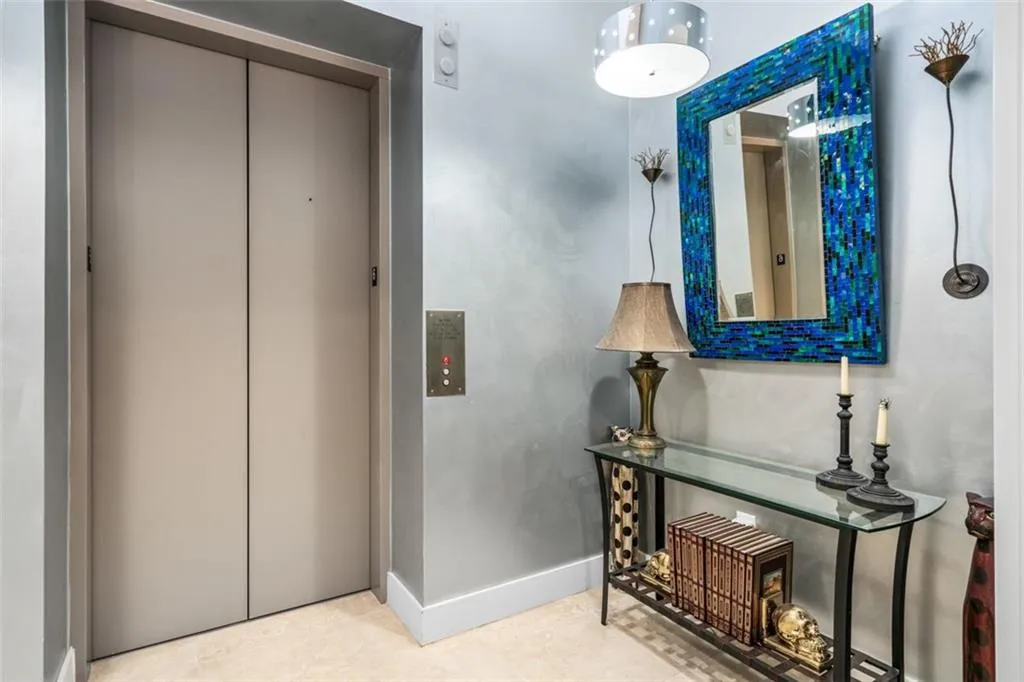20 10th Street Nw Unit 604, Atlanta, Georgia 30309, 2 Bedrooms Bedrooms, ,2 BathroomsBathrooms,Residential,For Sale,20 10th Street Nw Unit 604,7616390