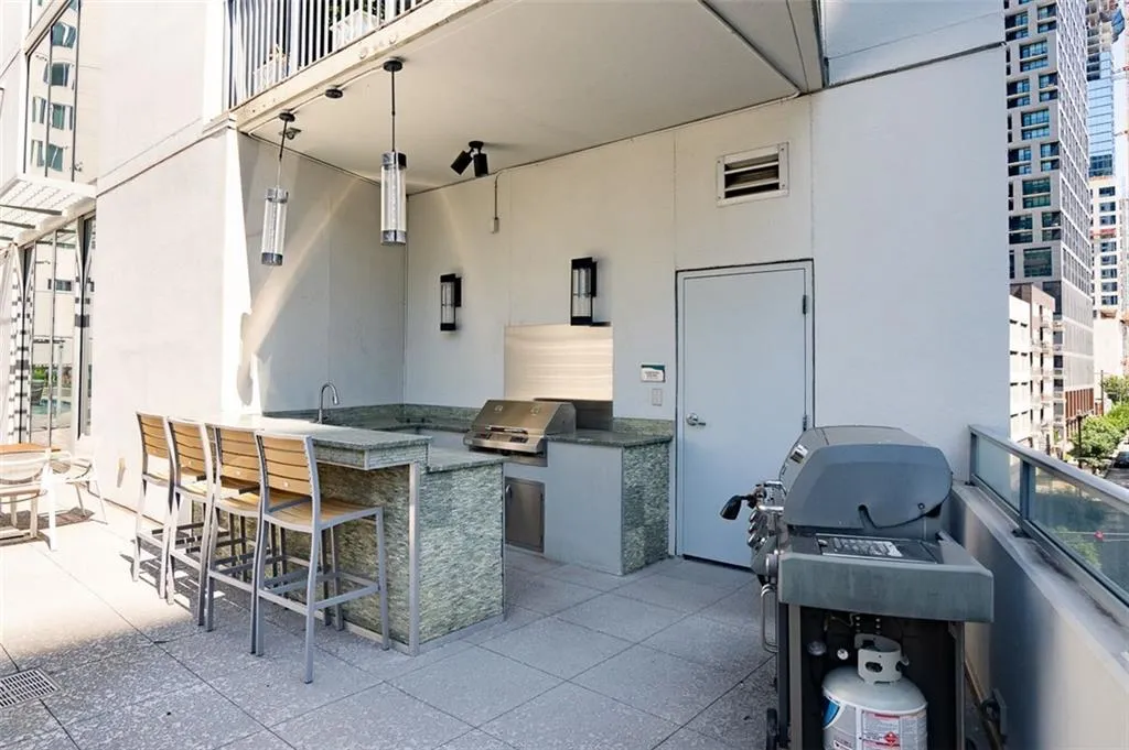 20 10th Street Nw Unit 604, Atlanta, Georgia 30309, 2 Bedrooms Bedrooms, ,2 BathroomsBathrooms,Residential,For Sale,20 10th Street Nw Unit 604,7616390