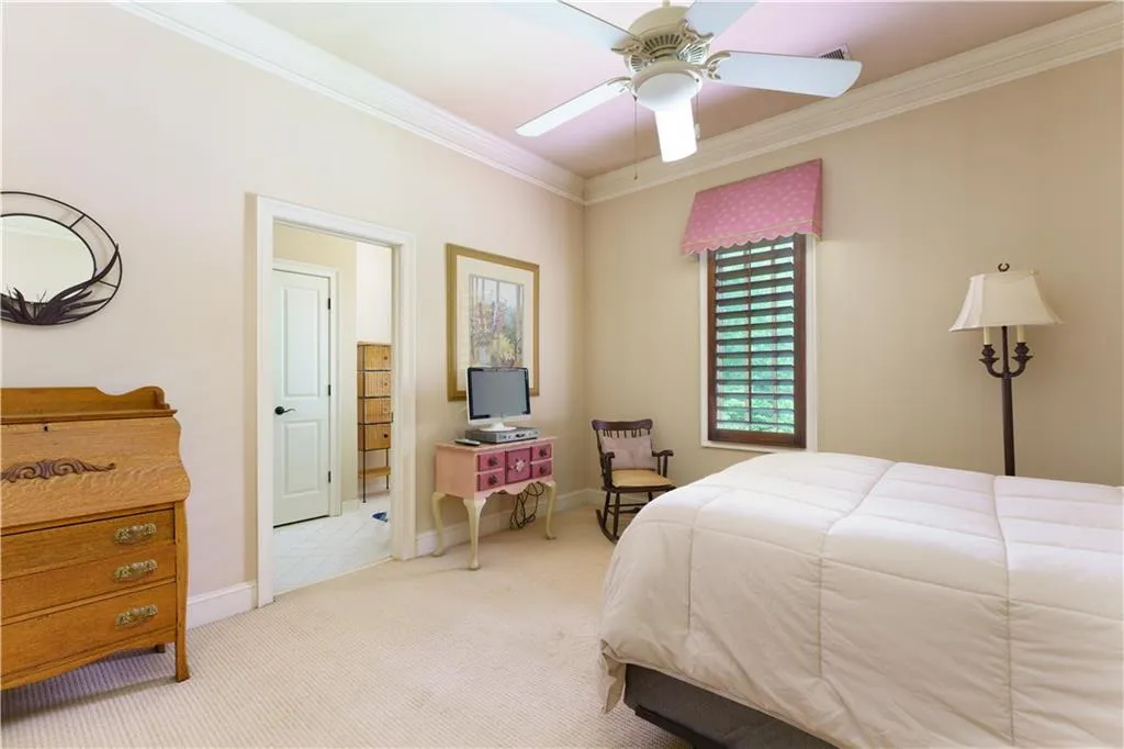 1380 Indian Trail, Sandy Springs, Georgia 30327, 5 Bedrooms Bedrooms, ,5 BathroomsBathrooms,Residential,Sold,1380 Indian Trail,7064115