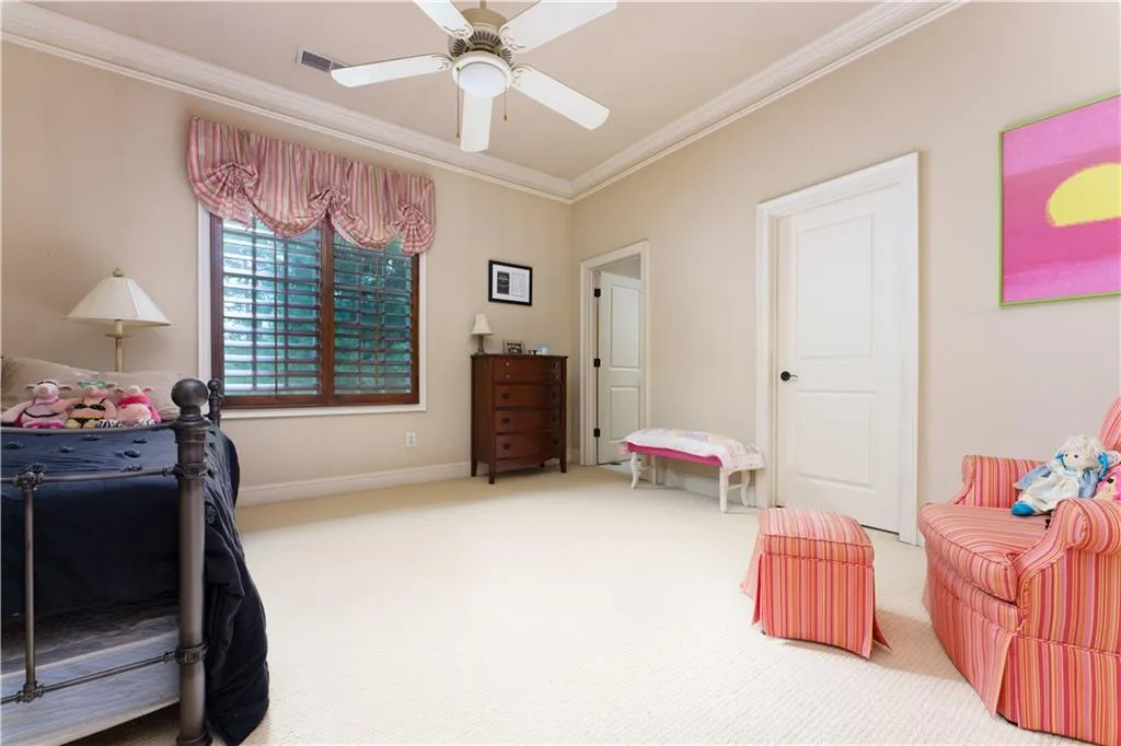 1380 Indian Trail, Sandy Springs, Georgia 30327, 5 Bedrooms Bedrooms, ,5 BathroomsBathrooms,Residential,Sold,1380 Indian Trail,7064115