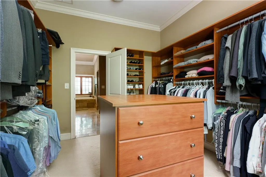 1380 Indian Trail, Sandy Springs, Georgia 30327, 5 Bedrooms Bedrooms, ,5 BathroomsBathrooms,Residential,Sold,1380 Indian Trail,7064115