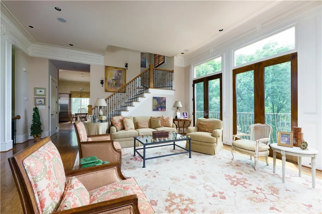 1380 Indian Trail, Sandy Springs, Georgia 30327, 5 Bedrooms Bedrooms, ,5 BathroomsBathrooms,Residential,Sold,1380 Indian Trail,7064115