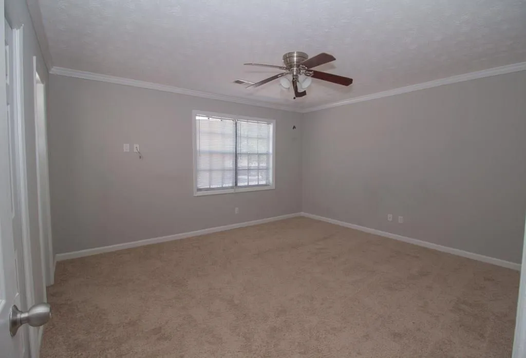 290 Winding River Drive Unit J, Sandy Springs, Georgia 30350, 2 Bedrooms Bedrooms, ,2 BathroomsBathrooms,Residential,Sold,290 Winding River Drive Unit J,6050096