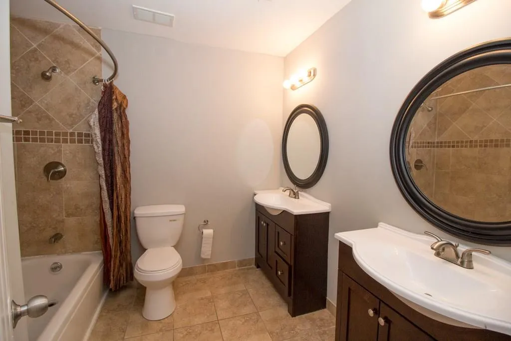 290 Winding River Drive Unit J, Sandy Springs, Georgia 30350, 2 Bedrooms Bedrooms, ,2 BathroomsBathrooms,Residential,Sold,290 Winding River Drive Unit J,6050096