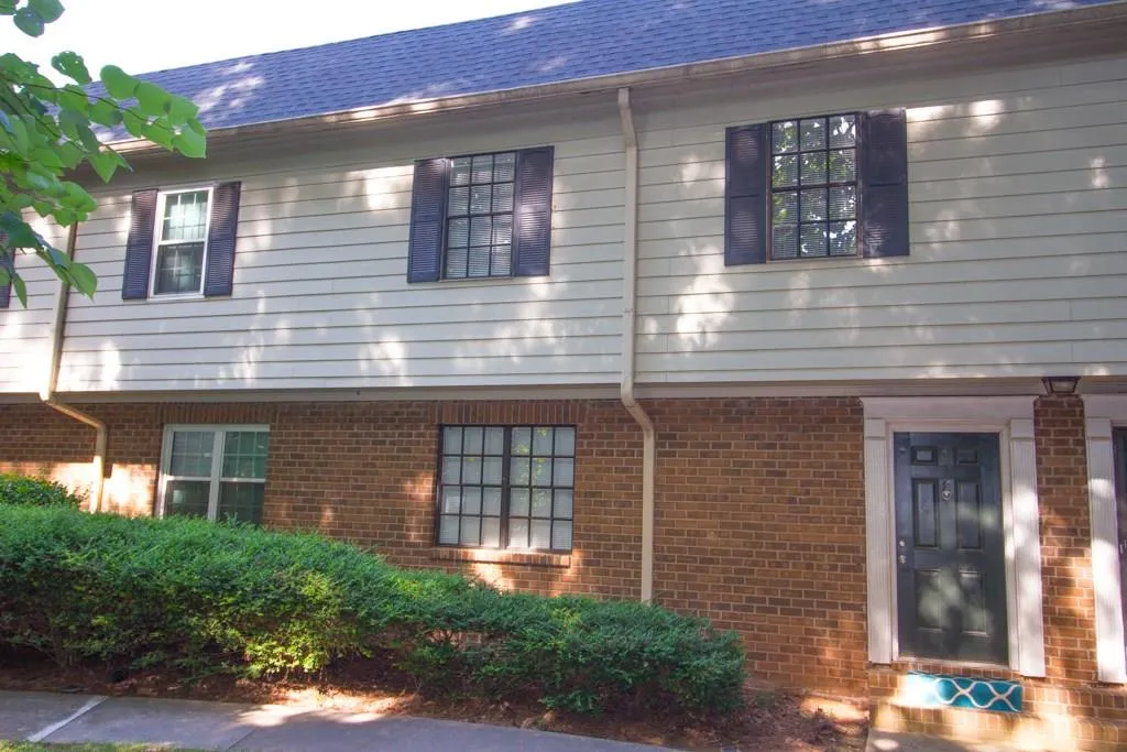 290 Winding River Drive Unit J, Sandy Springs, Georgia 30350, 2 Bedrooms Bedrooms, ,2 BathroomsBathrooms,Residential,Sold,290 Winding River Drive Unit J,6050096