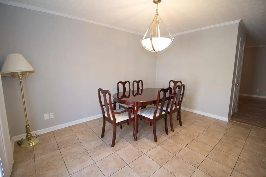 290 Winding River Drive Unit J, Sandy Springs, Georgia 30350, 2 Bedrooms Bedrooms, ,2 BathroomsBathrooms,Residential,Sold,290 Winding River Drive Unit J,6050096