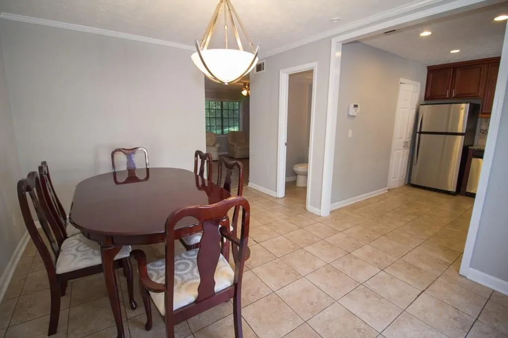 290 Winding River Drive Unit J, Sandy Springs, Georgia 30350, 2 Bedrooms Bedrooms, ,2 BathroomsBathrooms,Residential,Sold,290 Winding River Drive Unit J,6050096