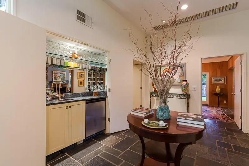 3033 E Pine Valley Road Nw, Atlanta, Georgia 30305, 4 Bedrooms Bedrooms, ,5 BathroomsBathrooms,Residential,Sold,3033 E Pine Valley Road Nw,5887353