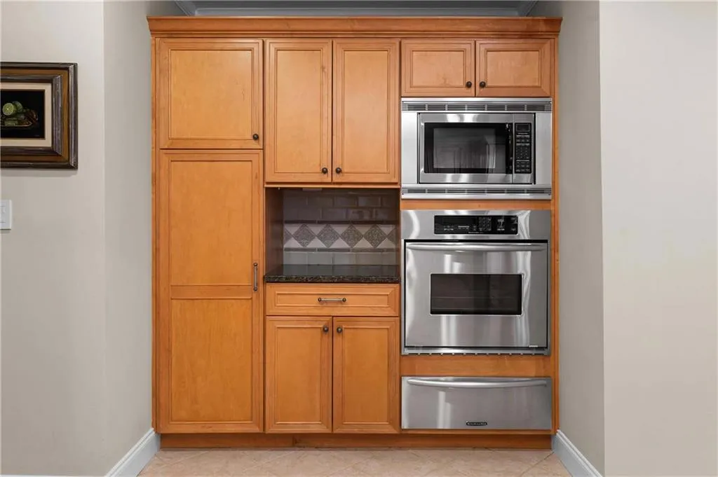 561 Peachtree Battle Avenue Nw, Atlanta, Georgia 30305, 4 Bedrooms Bedrooms, ,3 BathroomsBathrooms,Residential,For Sale,561 Peachtree Battle Avenue Nw,7678206